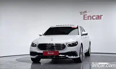 Mercedes-Benz E-Class 2022 2.0 Автомат в Москве № 409914, миниатюра 2