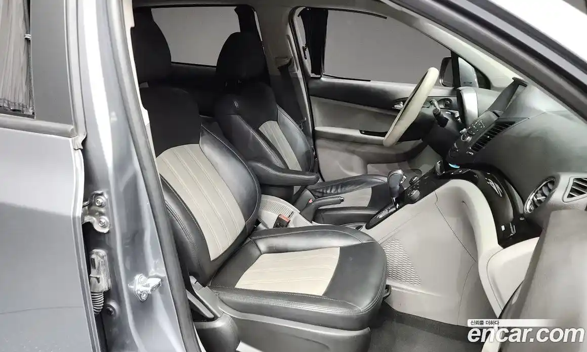 Chevrolet Orlando 2015 2.0 Автомат в Москве № 41196, фото 7