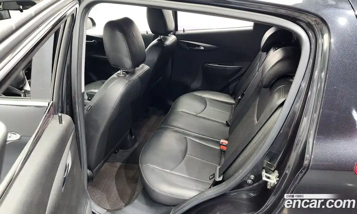 Chevrolet Spark 2016 1.0 Автомат в Москве № 422870, фото 11