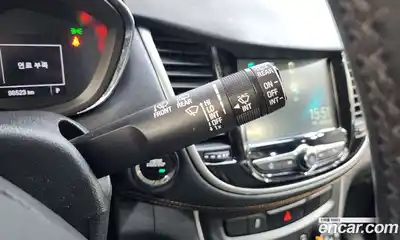 Chevrolet Trax 2019 1.4 Автомат в Москве № 42439, миниатюра 10