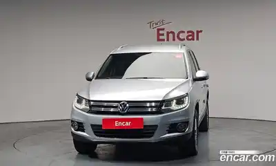 Volkswagen Tiguan 2013 2.0 Автомат в Москве № 432417, миниатюра 3