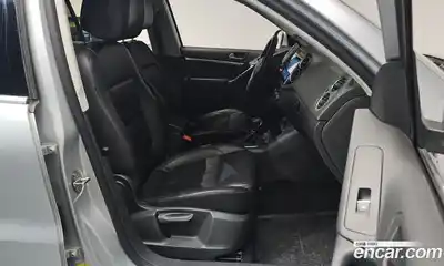 Volkswagen Tiguan 2013 2.0 Автомат в Москве № 432417, миниатюра 10