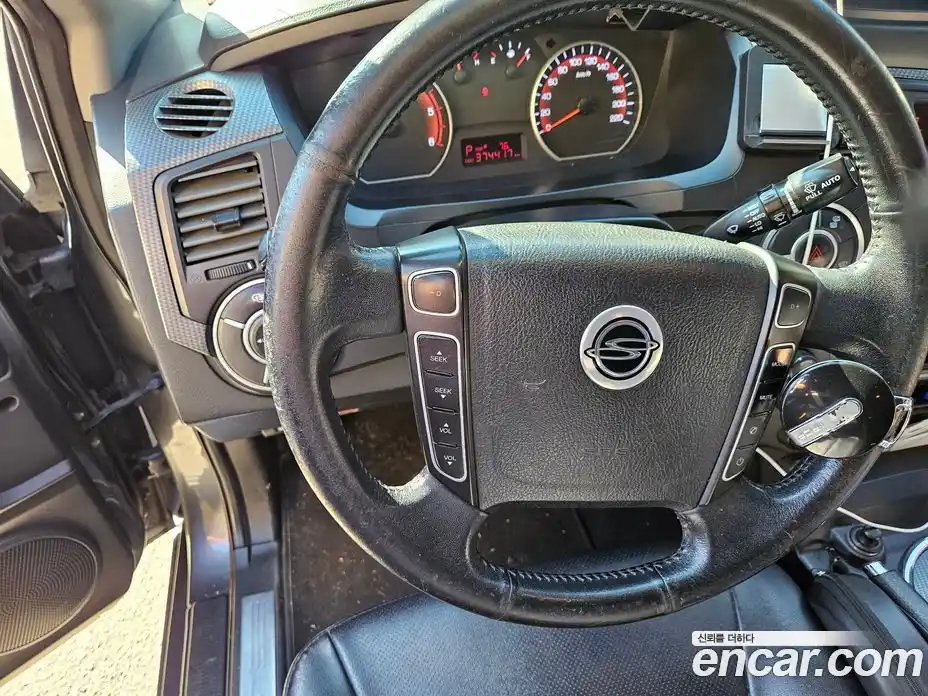 SsangYong Korando 2015 2.0 Автомат в Москве № 454749, фото 4