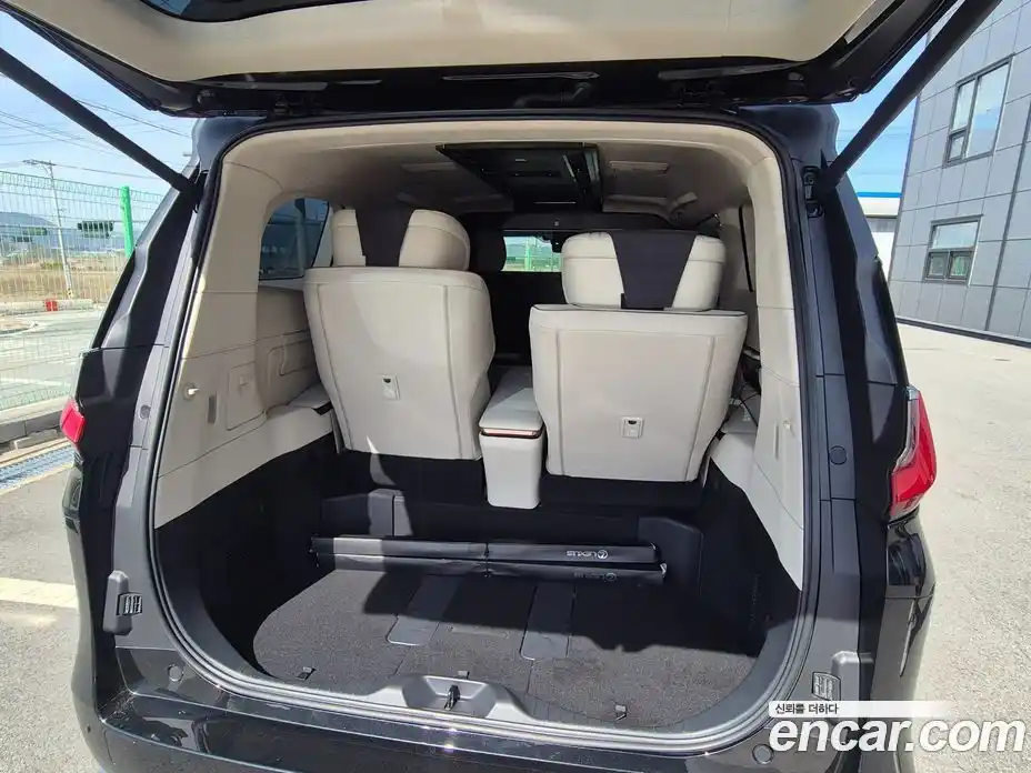 Lexus LM 2025 2.4 Автомат в Москве № 466712, фото 14