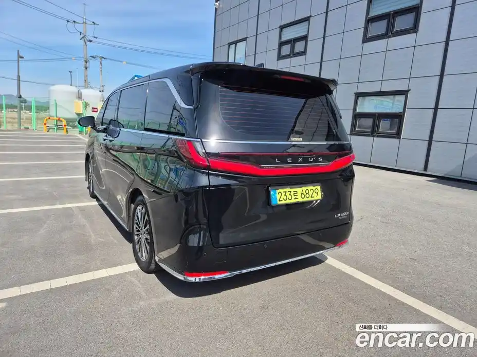 Lexus LM 2025 2.4 Автомат в Москве № 466712, фото 4