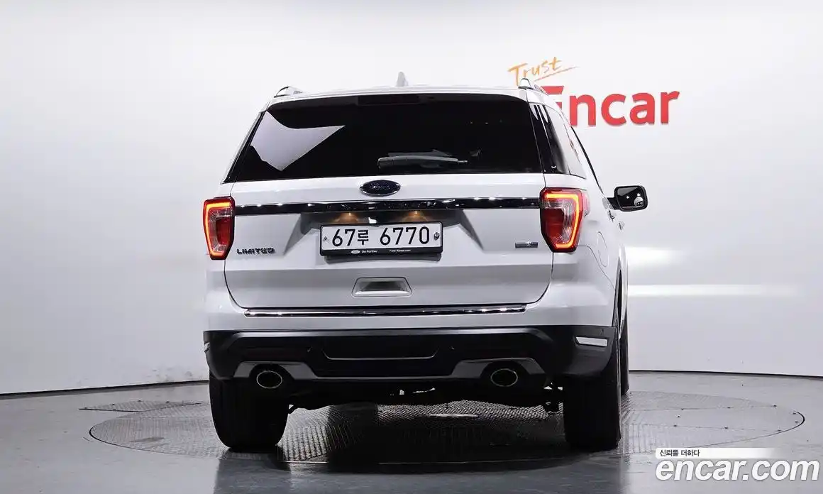 Ford Explorer 2019 2.3 Автомат в Москве № 473478, фото 4