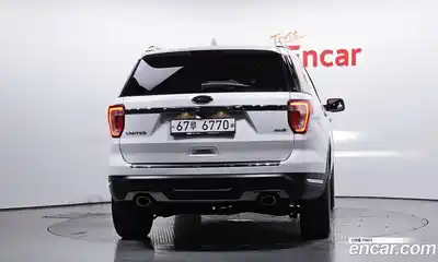 Ford Explorer 2019 2.3 Автомат в Москве № 473478, миниатюра 4