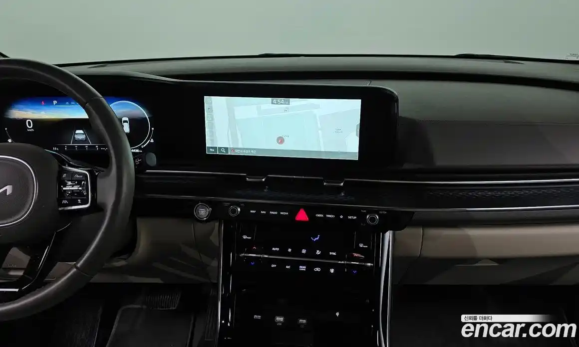 Kia Canival 2023 3.5 Автомат в Москве № 53128, фото 15