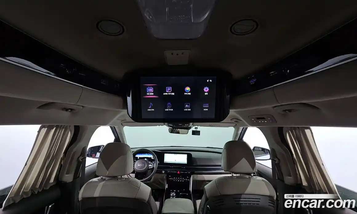 Kia Canival 2023 3.5 Автомат в Москве № 53128, фото 17