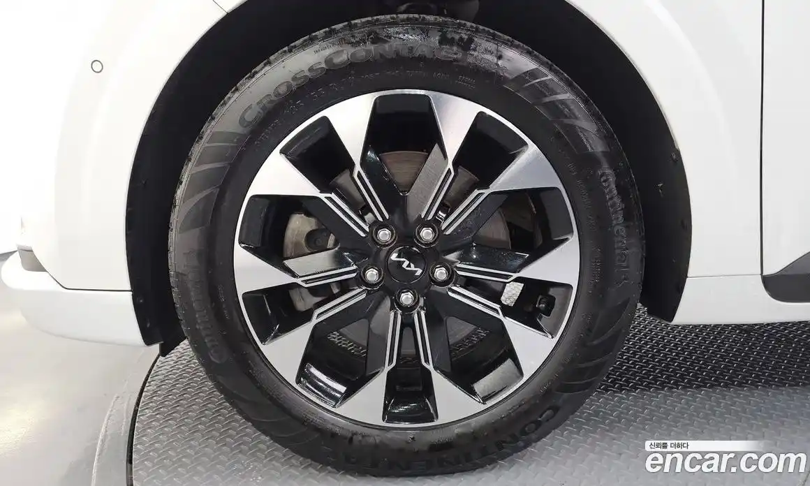 Kia Canival 2023 3.5 Автомат в Москве № 53128, фото 3