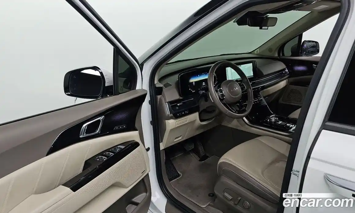 Kia Canival 2023 3.5 Автомат в Москве № 53128, фото 4