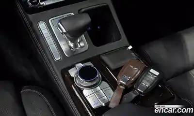 Genesis G90, 2020