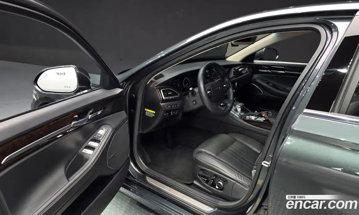 Genesis G90 2020 3.8 Автомат в Москве № 58079, фото 18