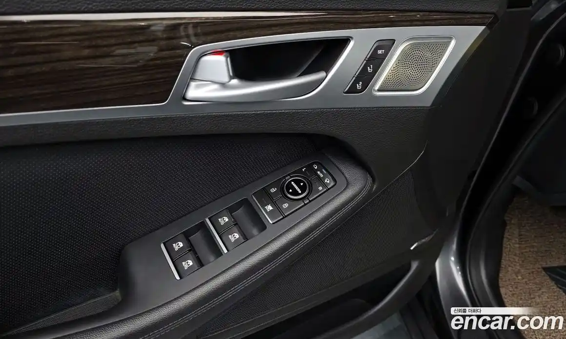 Genesis G80 2017 3.3 Автомат в Москве № 58482, фото 11