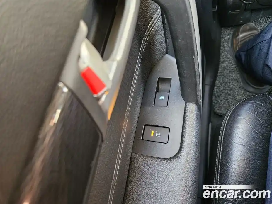 Chevrolet Captiva 2013 2.0 Автомат в Москве № 104448, фото 12