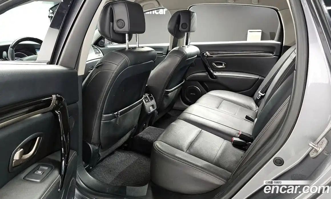 Renault SM7 2016 2.5 Автомат в Москве № 106119, фото 18