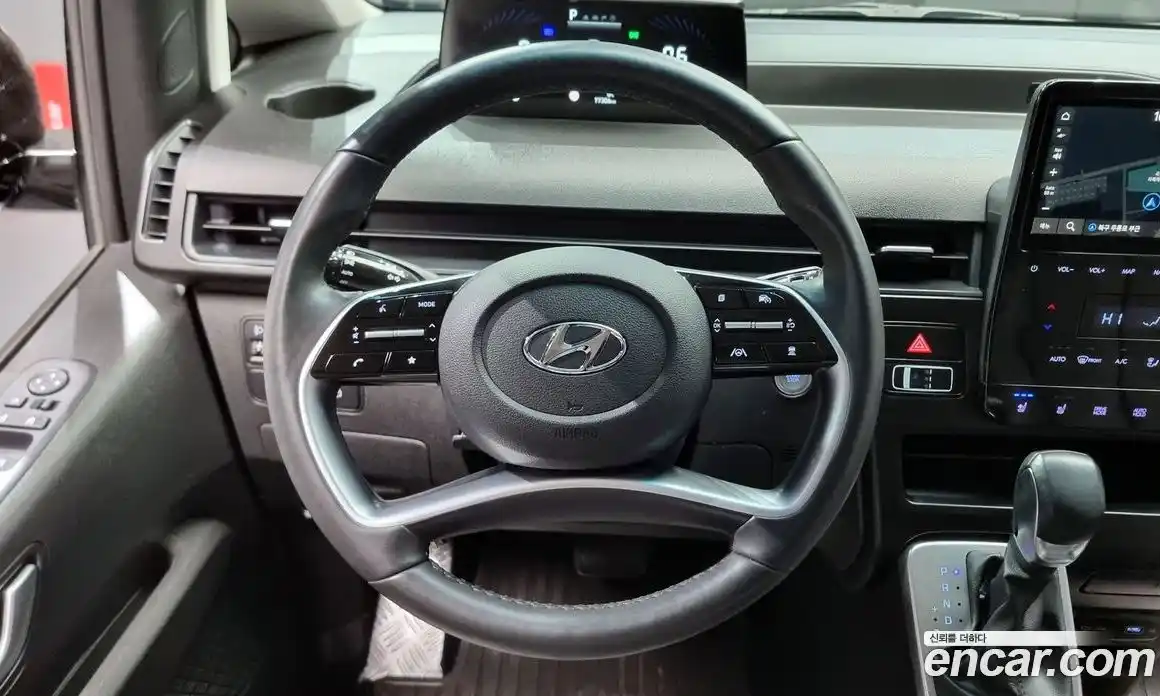 Hyundai Staria 2023 3.5 Автомат в Москве № 107807, фото 14