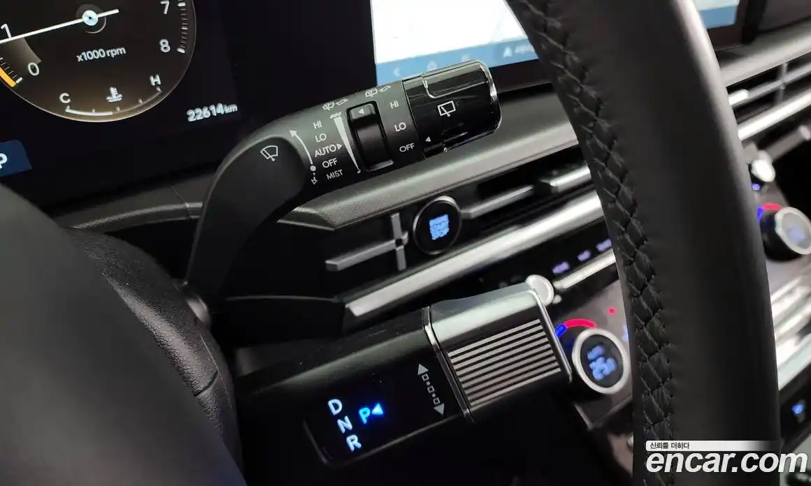 Hyundai Santa Fe 2024 2.5 Автомат в Москве № 108769, фото 16