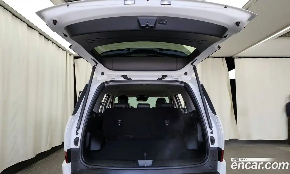 Hyundai Santa Fe 2024 2.5 Автомат в Москве № 108769, фото 19