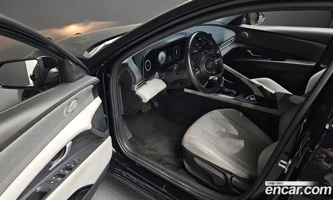 Hyundai Avante 2022 1.6 Автомат в Москве № 112384, фото 11