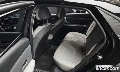 Hyundai Avante 2022 1.6 Автомат в Москве № 112384, миниатюра 12