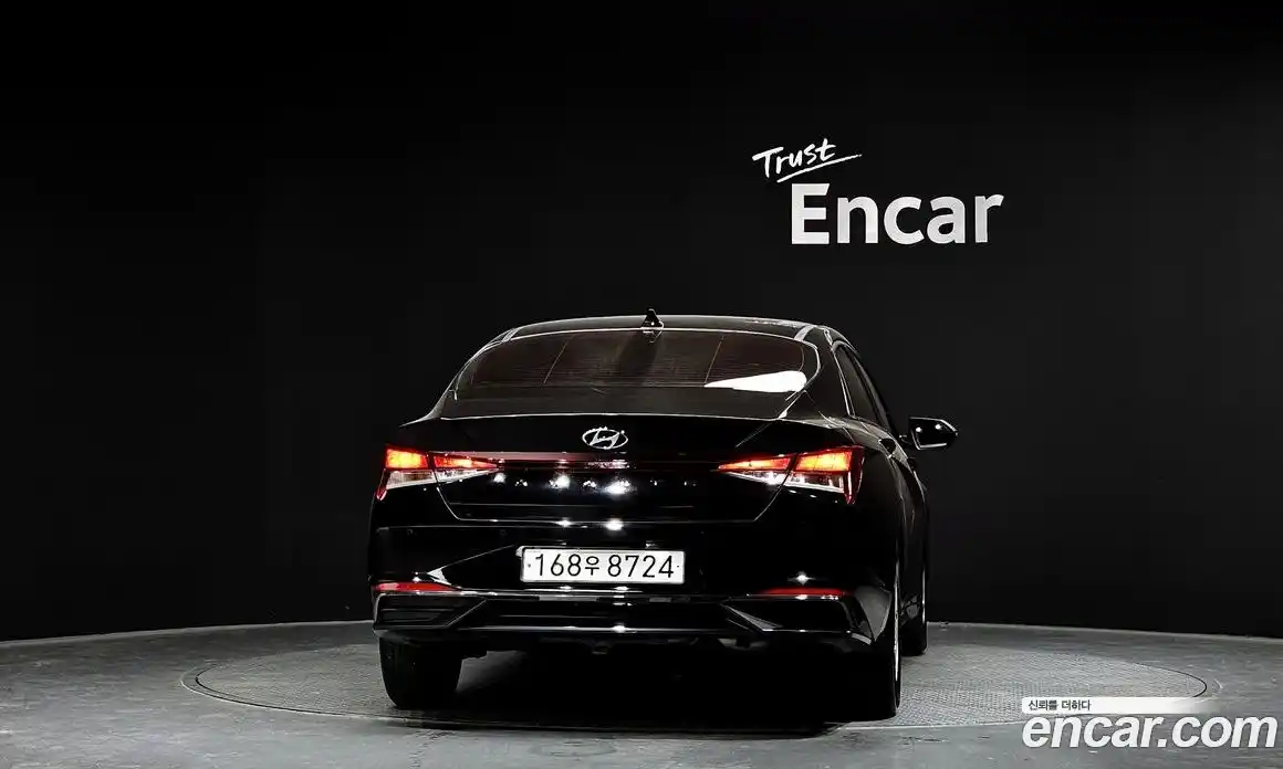 Hyundai Avante 2022 1.6 Автомат в Москве № 112384, фото 4