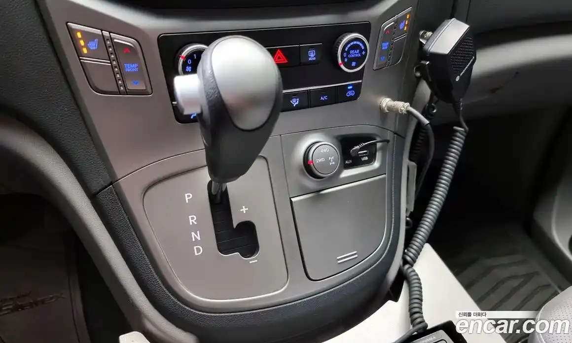 Hyundai Starex 2017 2.5 Автомат в Москве № 112387, фото 16