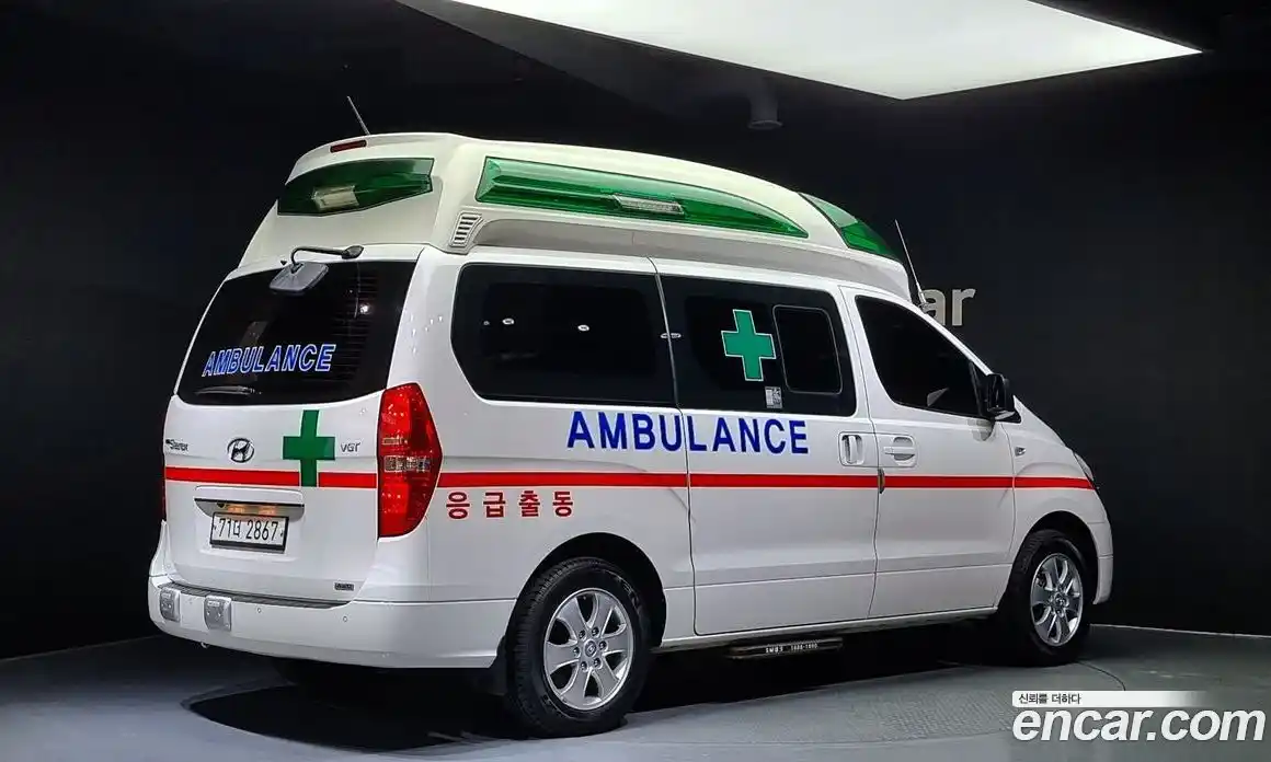 Hyundai Starex 2017 2.5 Автомат в Москве № 112387, фото 3