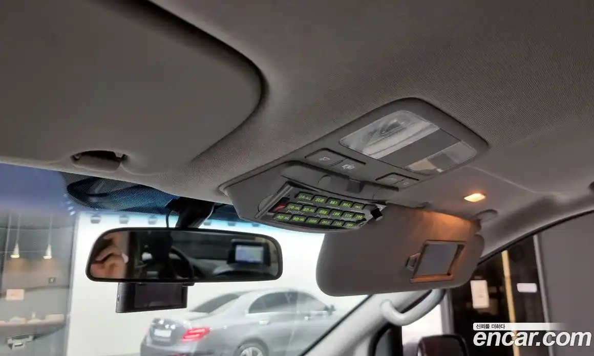 Hyundai Starex 2017 2.5 Автомат в Москве № 112387, фото 4