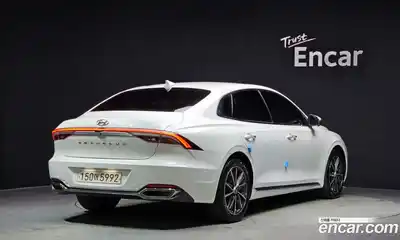 Hyundai Grandeur 2022 2.5 Автомат в Москве № 113238, миниатюра 2