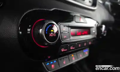 Kia Sorento 2018 2.0 Автомат в Москве № 120799, миниатюра 11