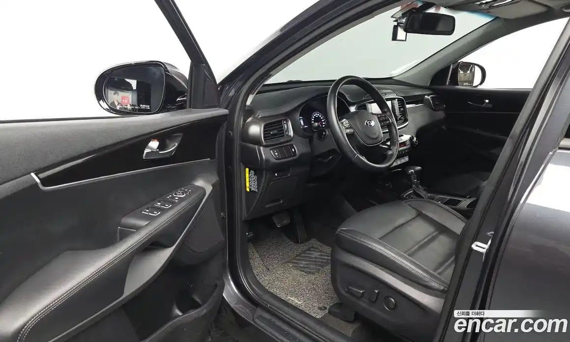Kia Sorento 2018 2.0 Автомат в Москве № 120799, фото 7