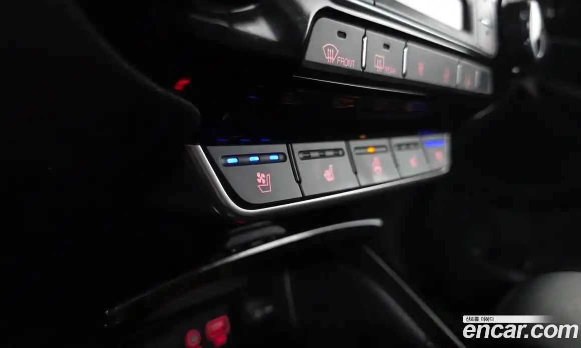 Kia Sorento 2018 2.0 Автомат в Москве № 120799, фото 8