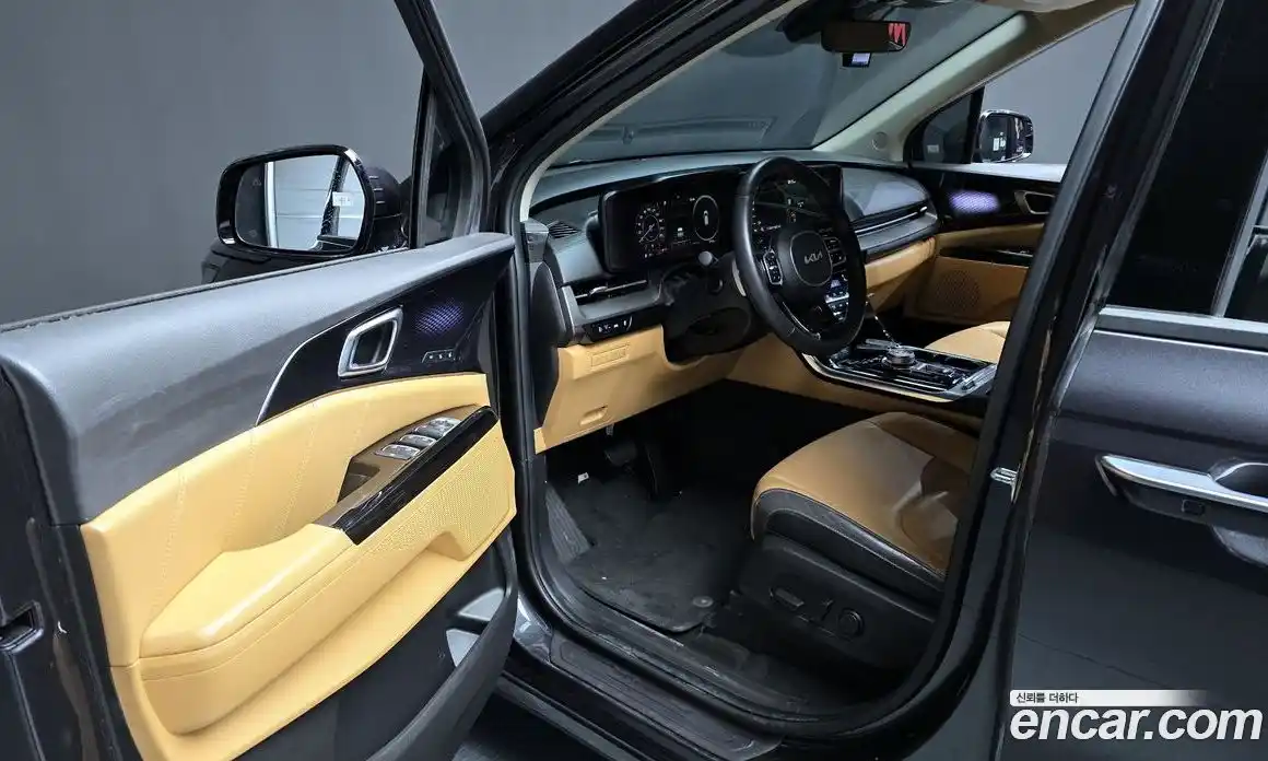 Kia Canival 2023 3.5 Автомат в Москве № 121979, фото 10