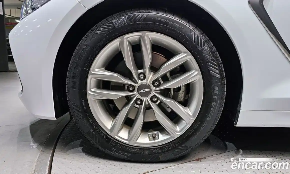 Genesis G70 2018 2.2 Автомат в Москве № 129235, фото 14