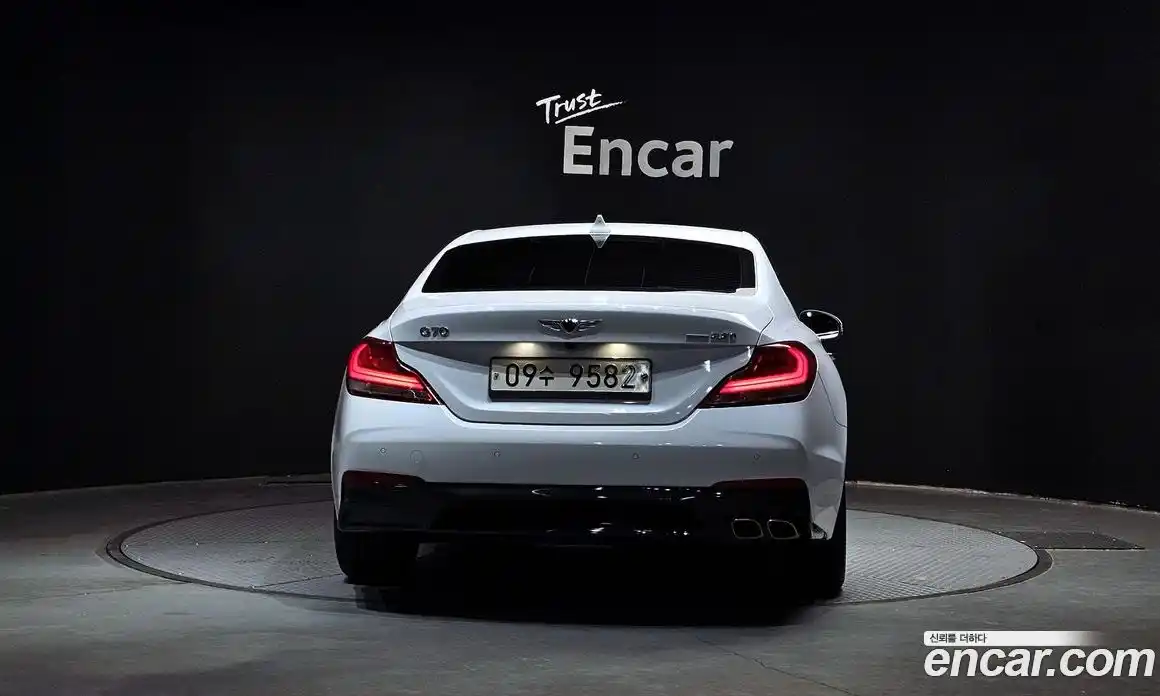 Genesis G70 2018 2.2 Автомат в Москве № 129235, фото 20