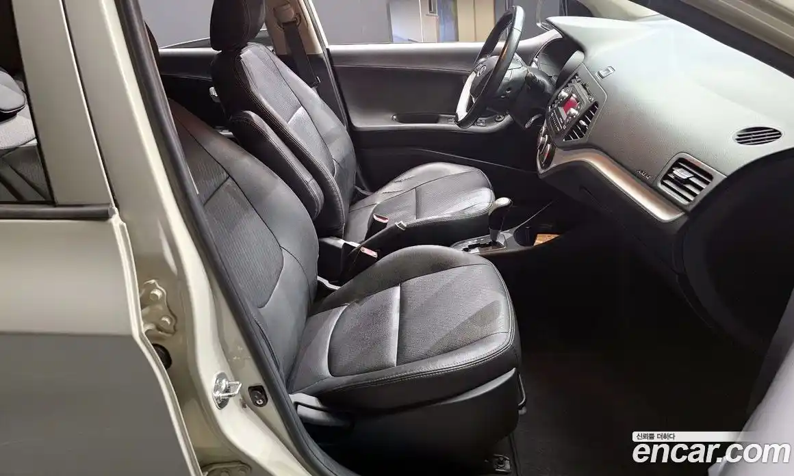 Kia Morning 2015 1.0 Автомат в Москве № 131419, фото 17