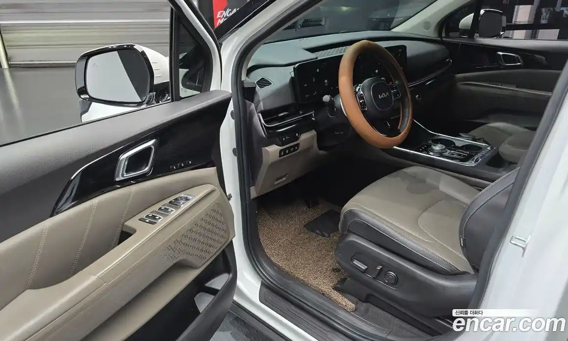 Kia Canival 2024 3.5 Автомат в Москве № 132021, фото 20