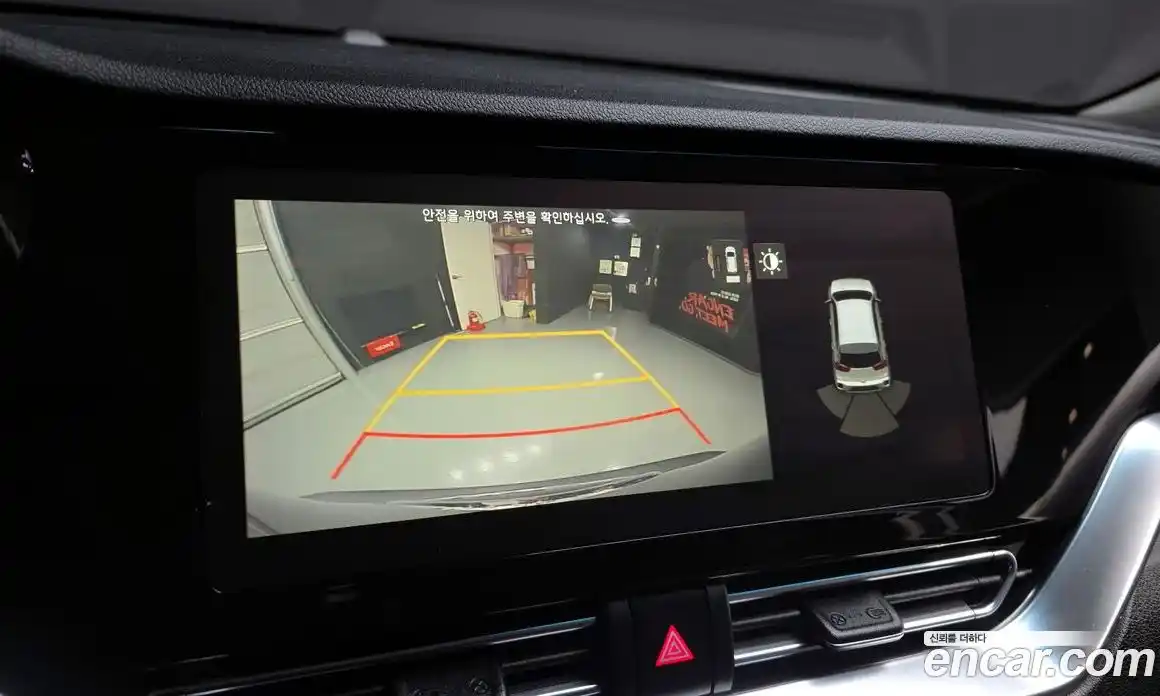 Kia Niro 2020 1.6 Автомат в Москве № 132742, фото 17