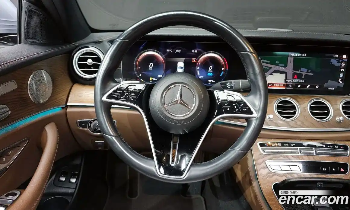 Mercedes-Benz E-Class 2021 2.0 Автомат в Москве № 135148, фото 9