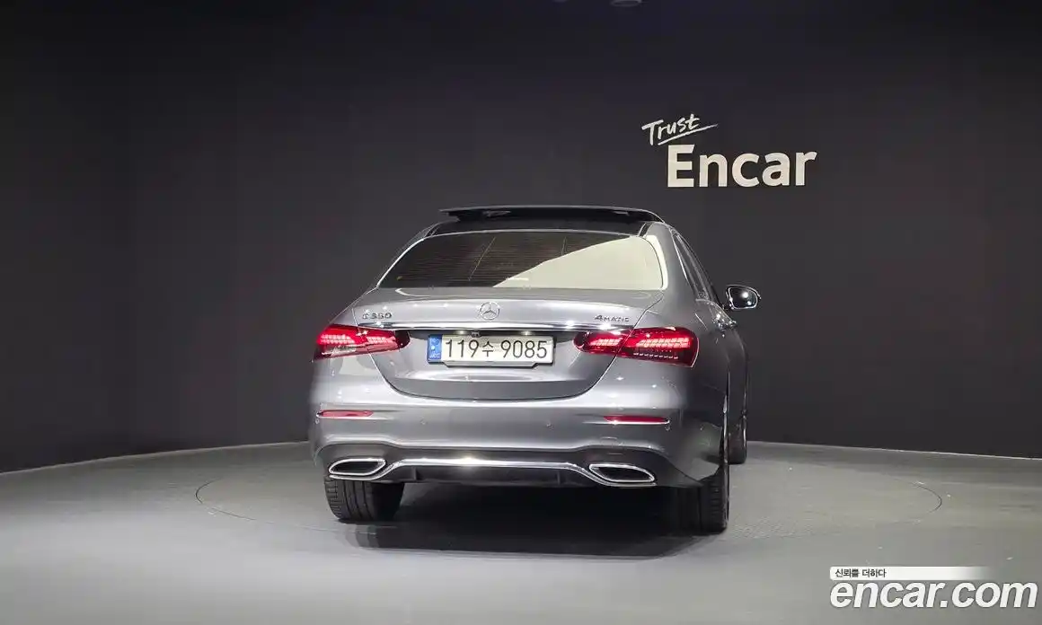 Mercedes-Benz E-Class 2021 2.0 Автомат в Москве № 138342, фото 3