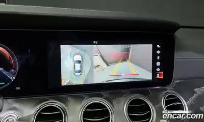 Mercedes-Benz E-Class 2021 2.0 Автомат в Москве № 138342, миниатюра 5