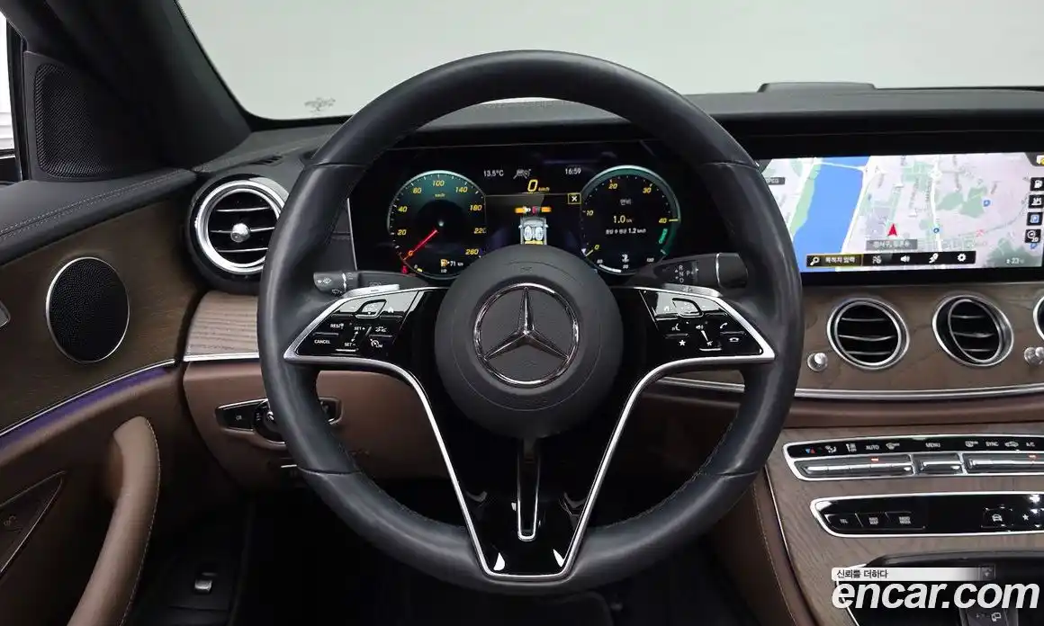 Mercedes-Benz E-Class 2022 2.0 Автомат в Москве № 141972, фото 18