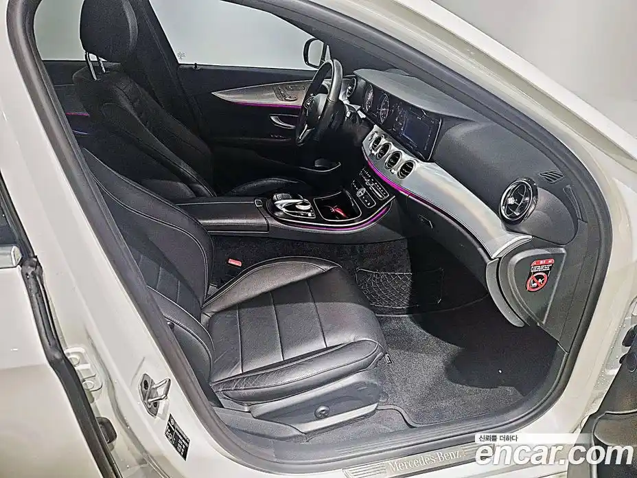 Mercedes-Benz E-Class 2020 2.0 Автомат в Москве № 142398, фото 18