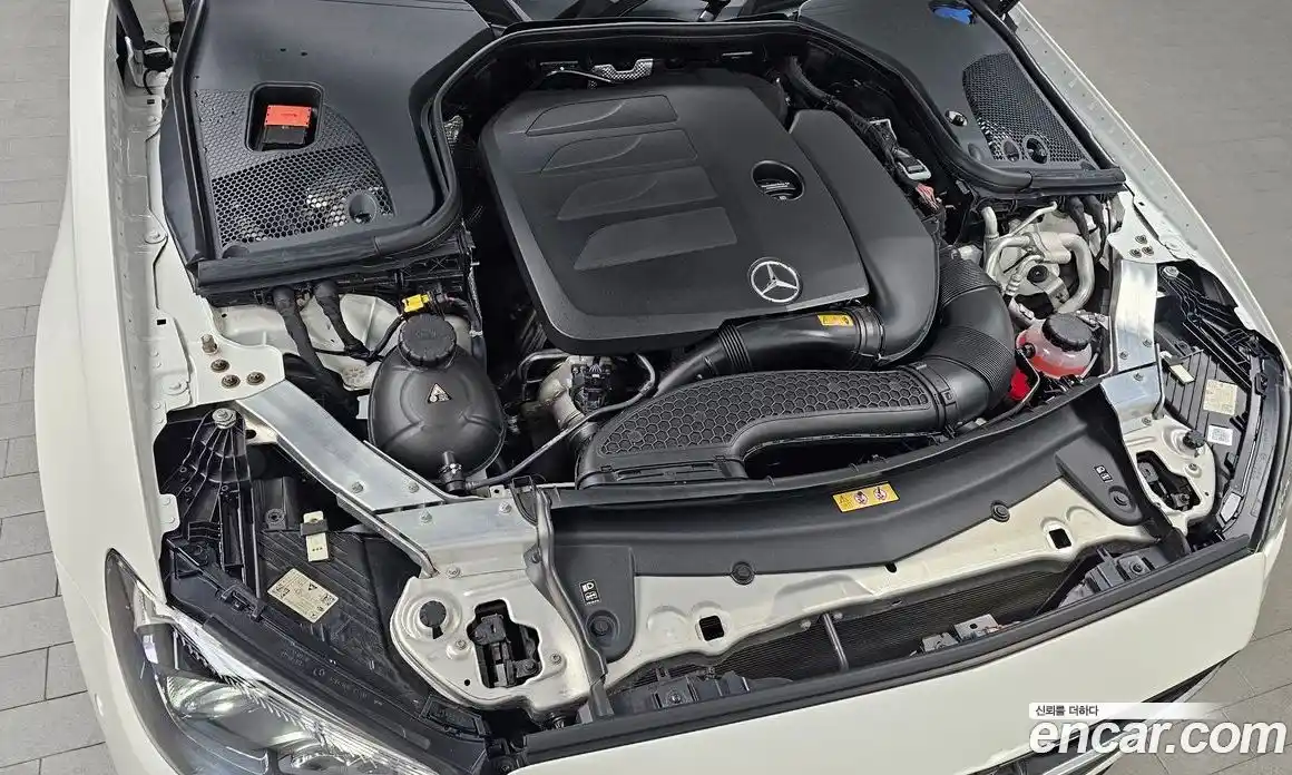 Mercedes-Benz E-Class 2021 2.0 Автомат в Москве № 143503, фото 4