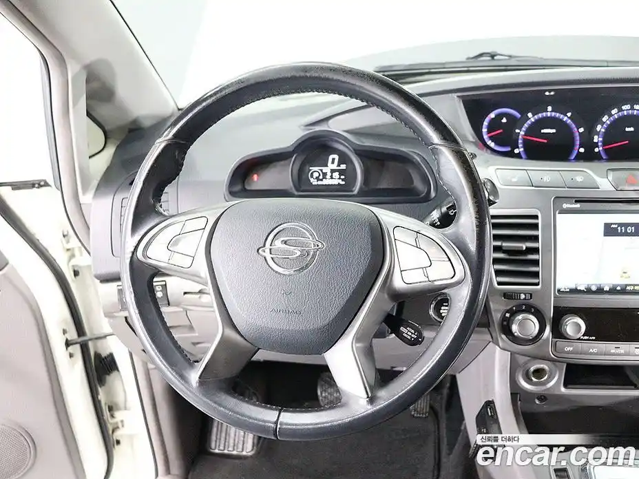 SsangYong Korando 2015 2.0 Автомат в Москве № 147073, фото 16