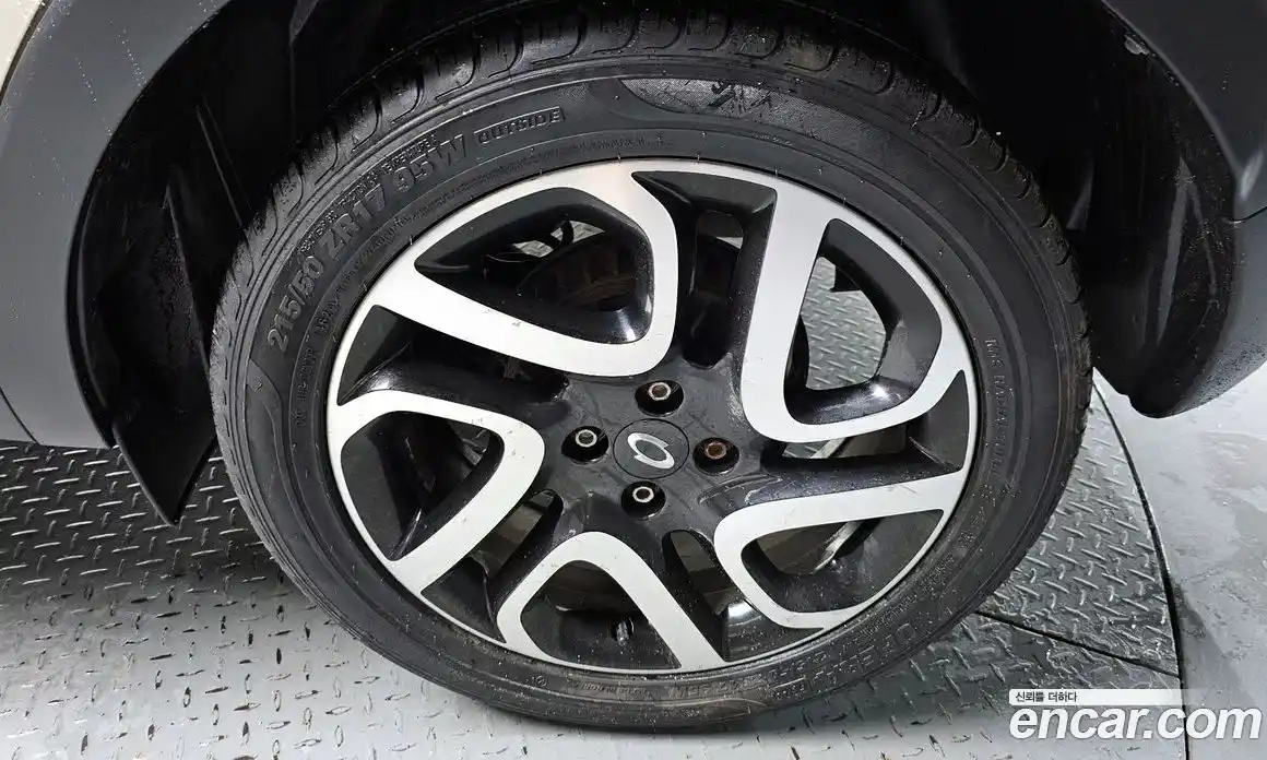 Renault QM3 2014 1.5 Автомат в Москве № 148466, фото 1