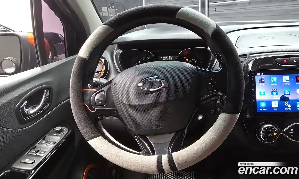 Renault QM3 2015 1.5 Автомат в Москве № 149952, фото 16