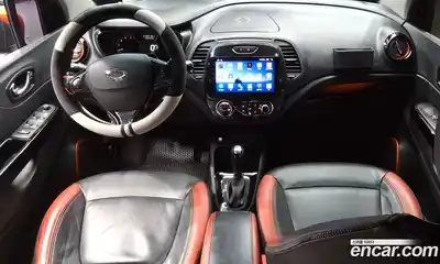 Renault QM3 2015 1.5 Автомат в Москве № 149952, миниатюра 8