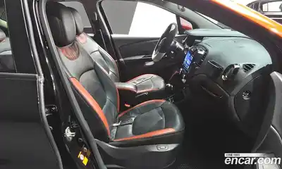 Renault QM3 2015 1.5 Автомат в Москве № 149952, миниатюра 10